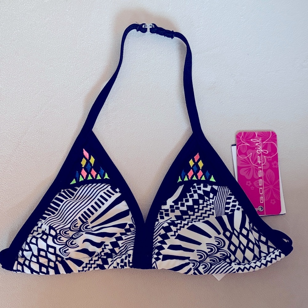 Gossip girl | Black and White Geometric triangle Bikini Top